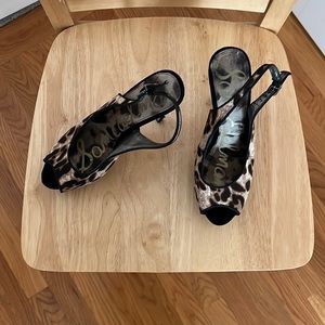 Sam Edelman, women’s, 7.5M, peep toe 4” heels. Leopard print. Adjustable.